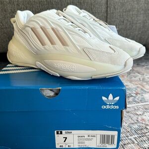 Men’s Size 7 - adidas Ozrah White, NIB, new in box, GX1875